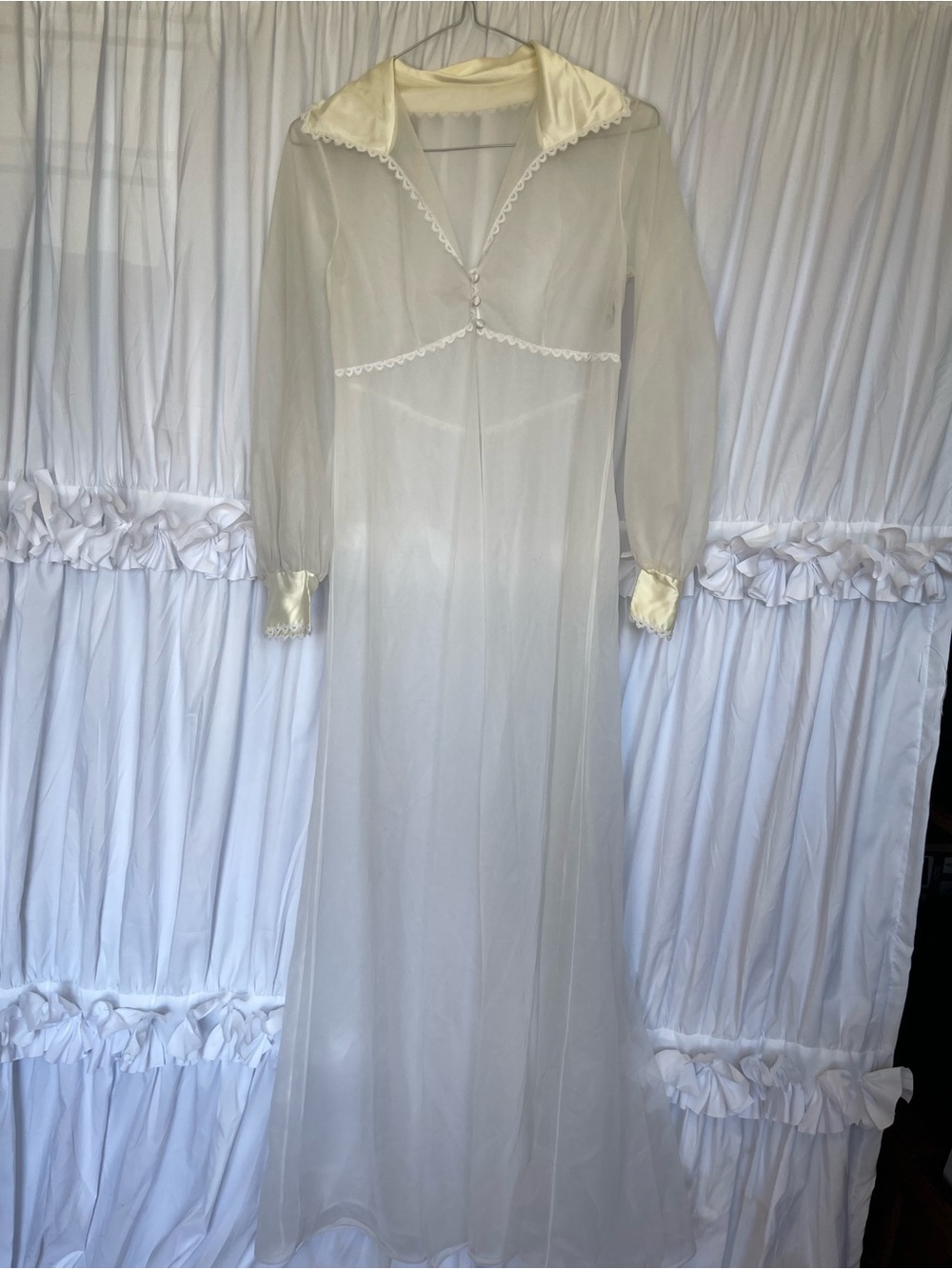 Lolli White Sheer Lace-Trim Nightgown
